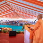 केन्द्रीय रक्षा मंत्री एवं केन्द्रीय सड़क परिवहन और राजमार्ग मंत्री ने मुख्यमंत्री की उपस्थिति में 4,200 करोड़ रु0 की लागत से निर्मित 63 किलोमीटर लम्बे कानपुर-लखनऊ एक्सप्रेस-वे के लोकार्पण सहित 4,850 करोड़ रु0 से अधिक की लागत की 03 राष्ट्रीय राजमार्ग परियोजनाओं का लोकार्पण एवं शिलान्यास किया